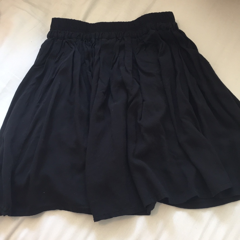 Black Aeropostale mini skirt